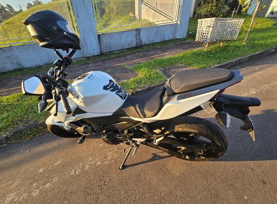 KAWASAKI Z400 